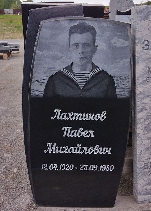Памятник №099 из черного гранита — фото 2