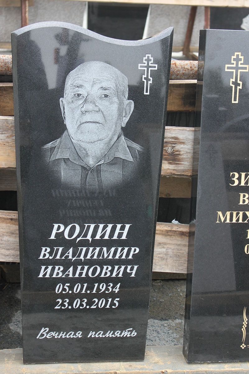 Памятник №003 из черного гранита — фото 5